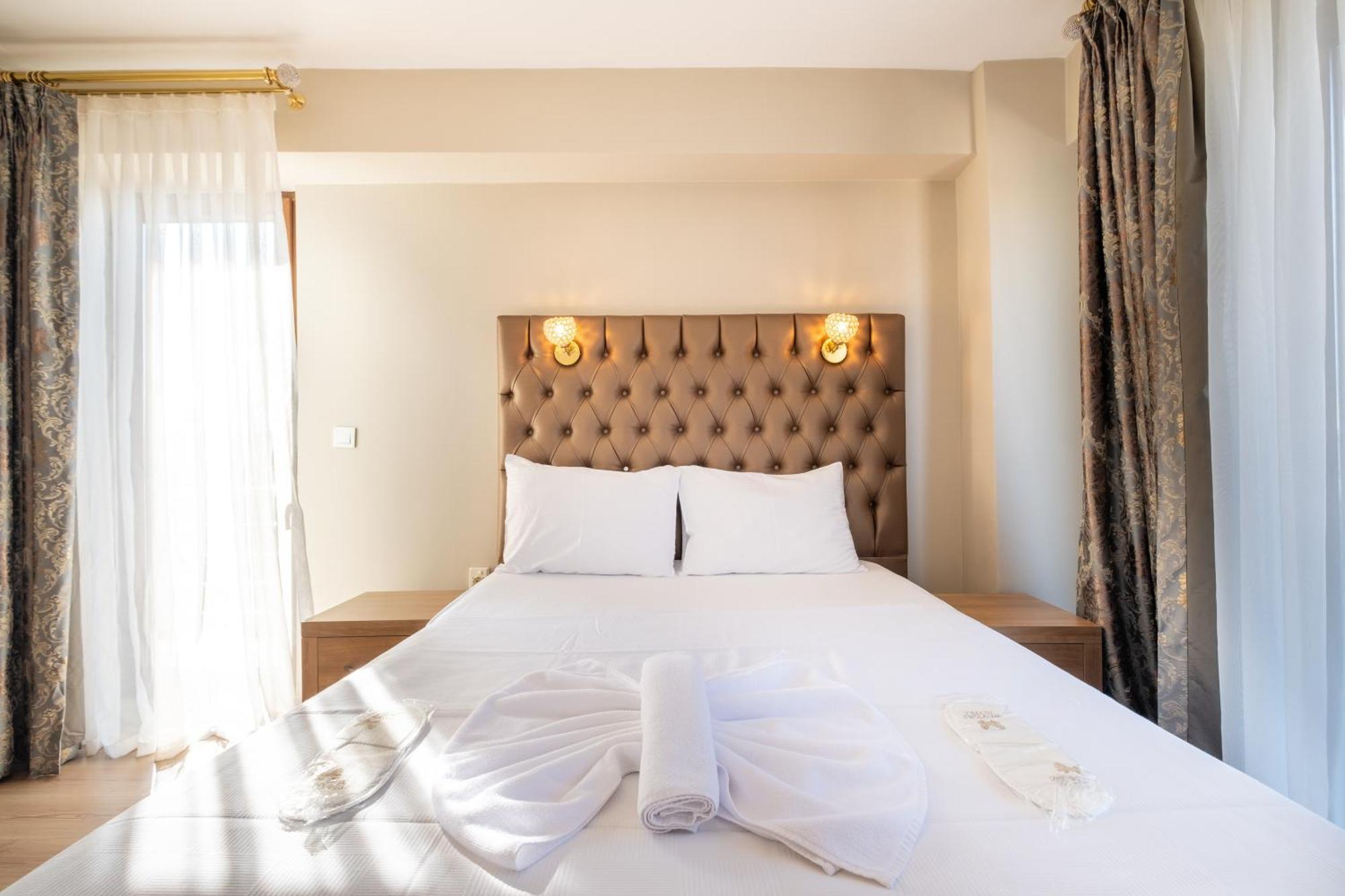 Lavin Hotel & Suites Istanboel Buitenkant foto