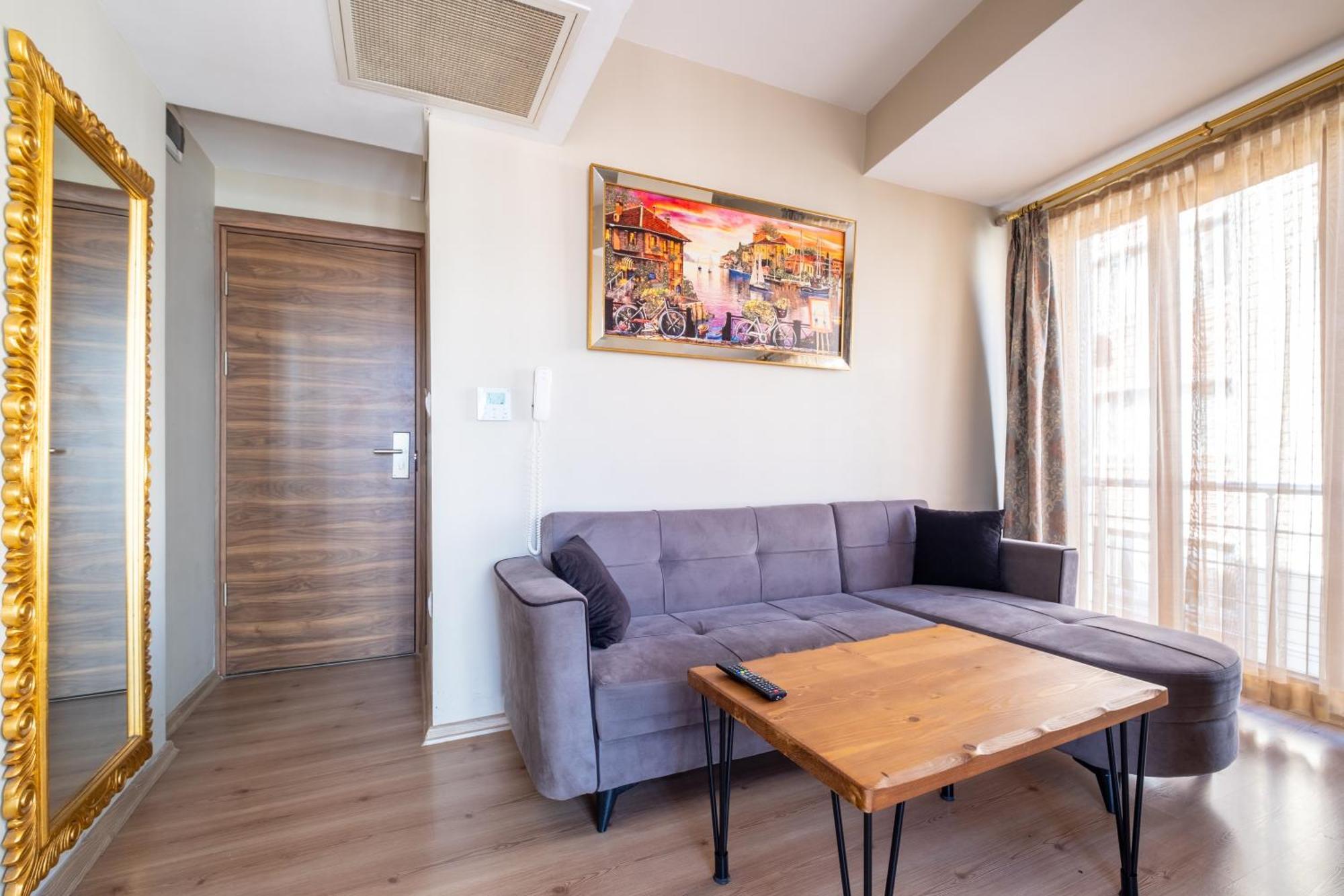 Lavin Hotel & Suites Istanboel Buitenkant foto