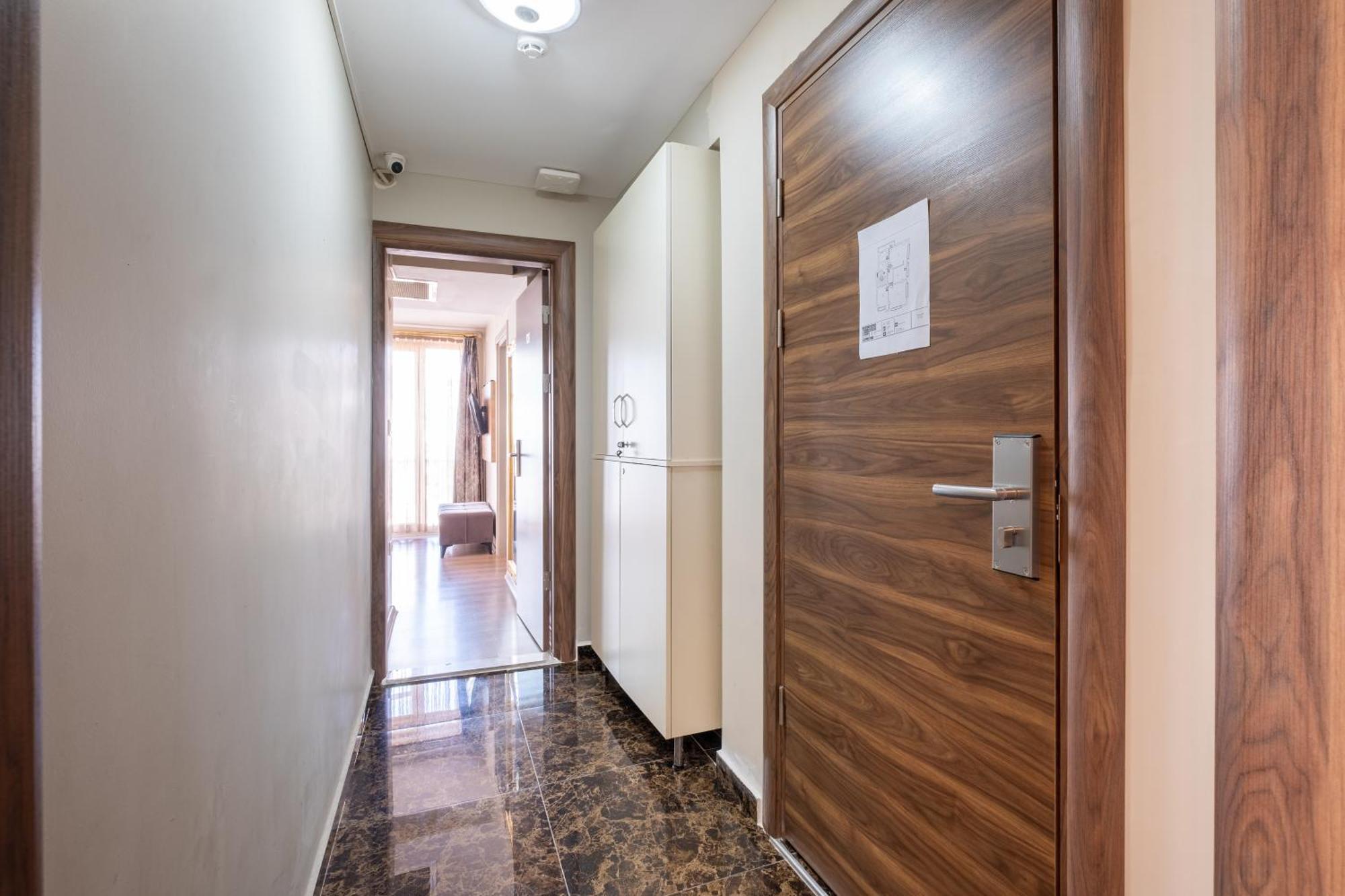 Lavin Hotel & Suites Istanboel Buitenkant foto