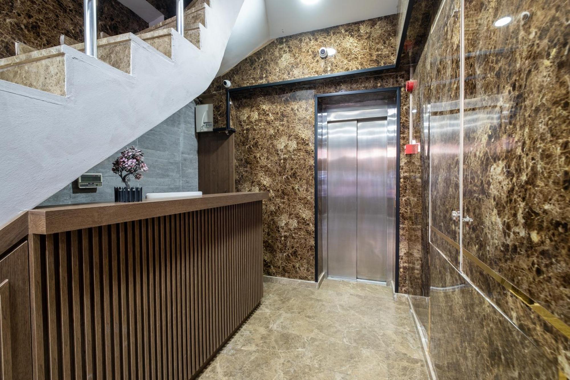 Lavin Hotel & Suites Istanboel Buitenkant foto
