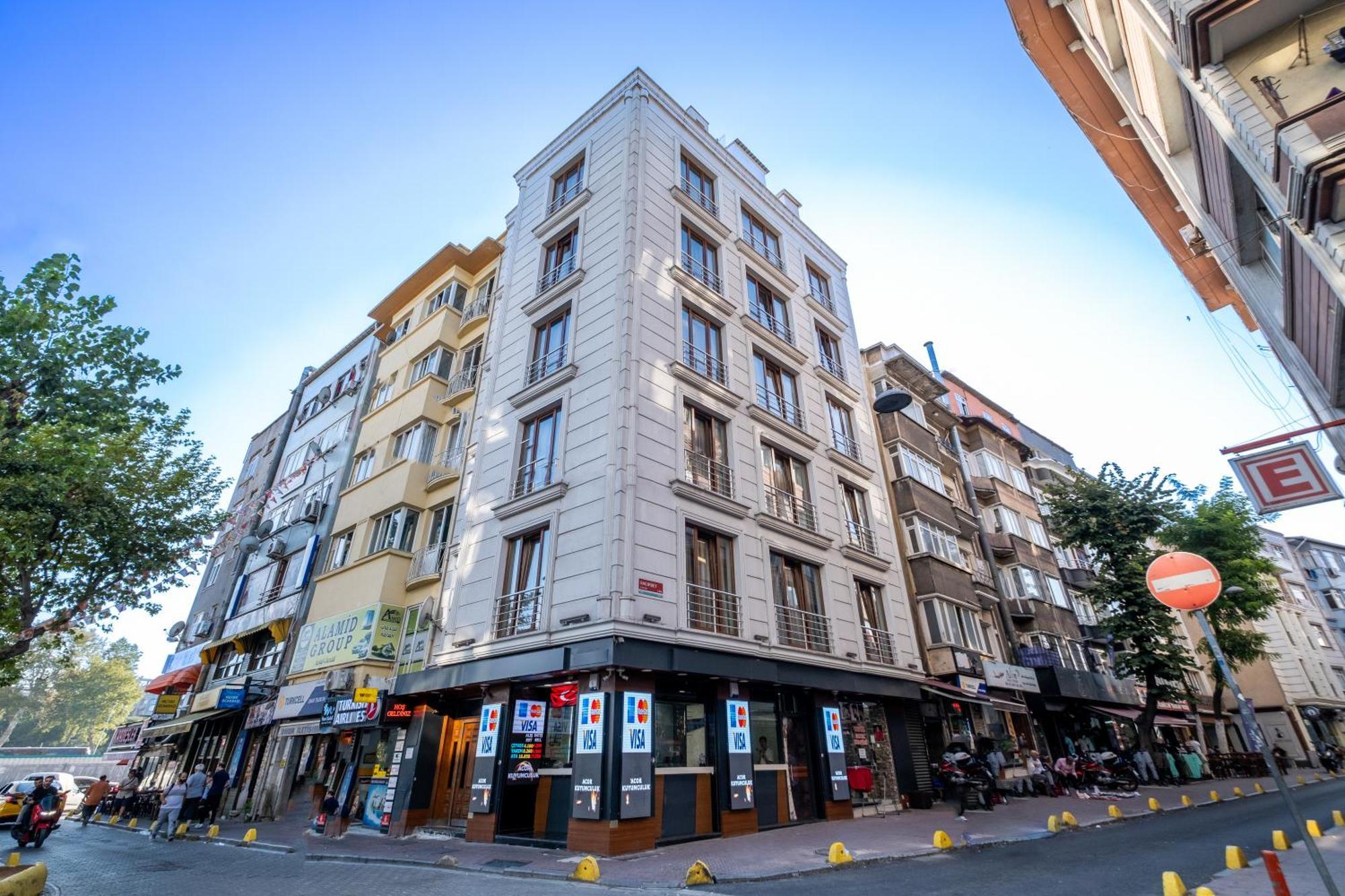 Lavin Hotel & Suites Istanboel Buitenkant foto