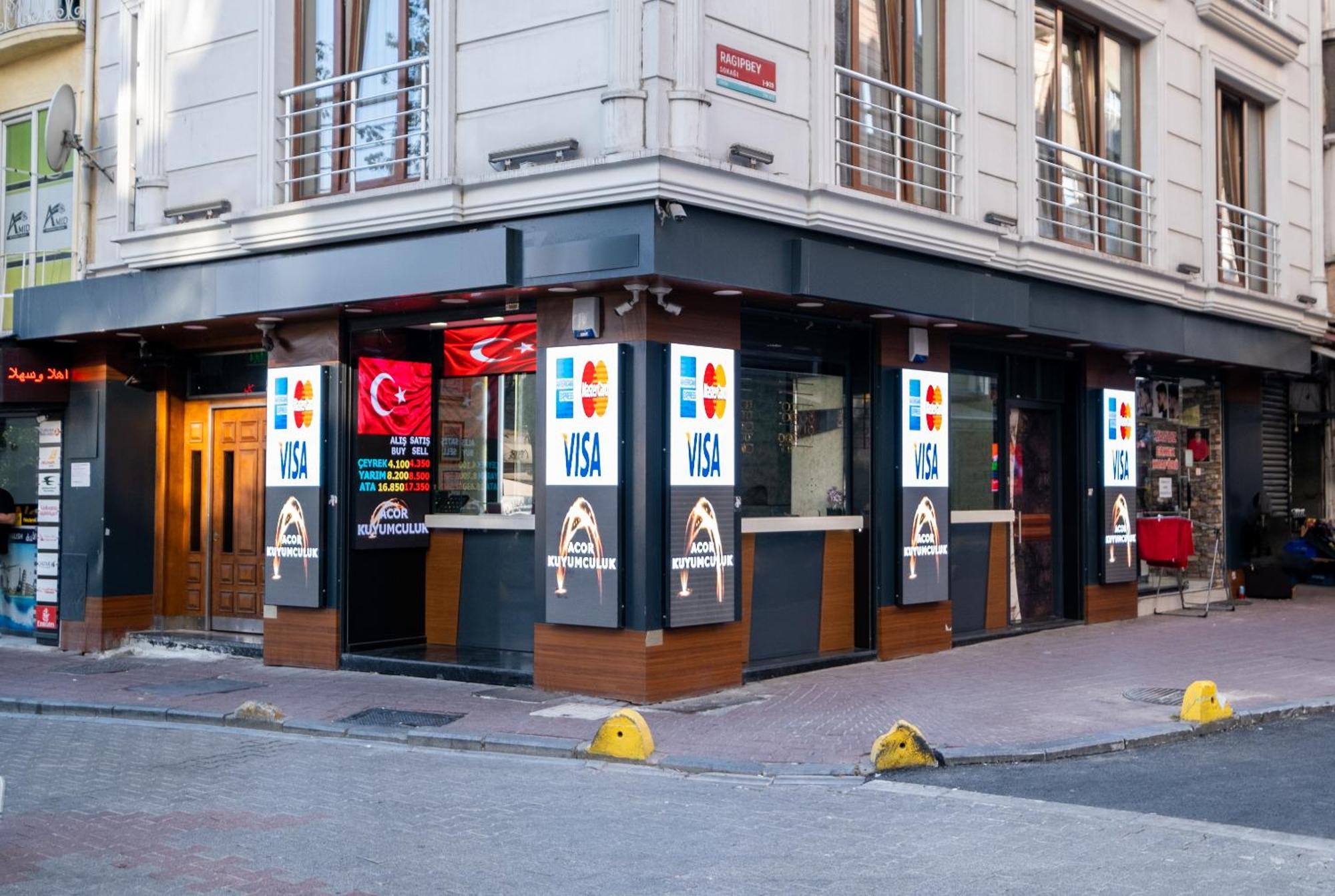 Lavin Hotel & Suites Istanboel Buitenkant foto